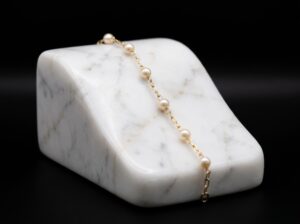 Pulseira Pérola Lisa Dourado - (Código do produto L100Ex)
